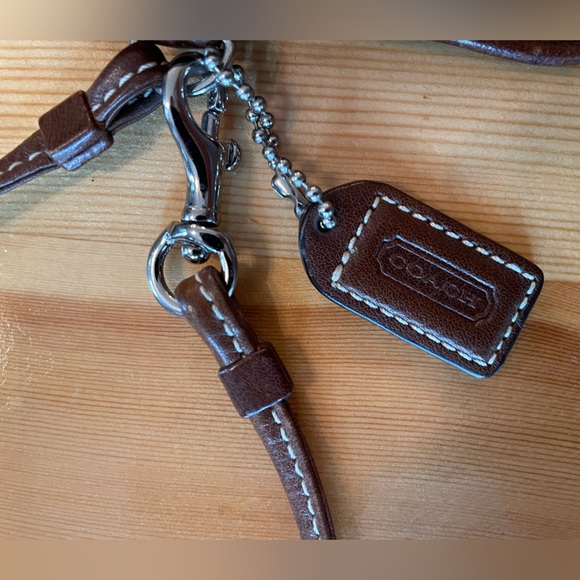 Vintage Coach Brown Leather Wristlet EUC - Picture 4 of 7
